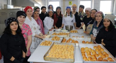 Depremzede kadınlar için yemek kursu açıldı