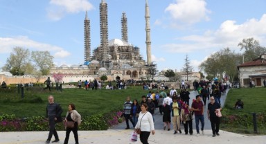 Edirne bayramda doldu taştı