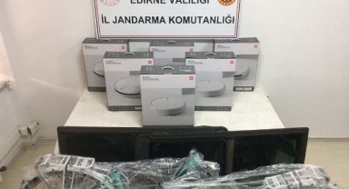 Gümrük kaçakçılığı iddiasıyla 3 zanlı yakalandı