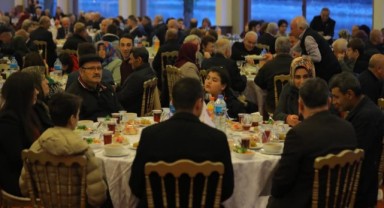 Gürkan, şehit aileleri ve gaziler ile iftarda buluştu