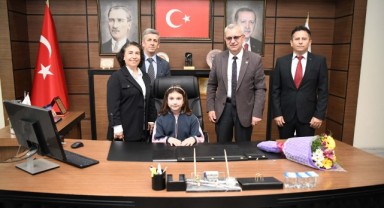 Helvacıoğlu, koltuğunu Topaloğlu’na devretti