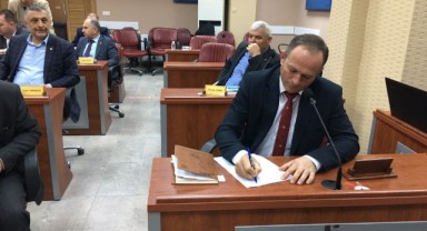 İYİ Parti’de yaprak dökümü