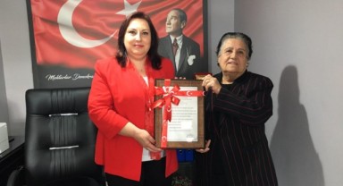 Mahalle sakininden muhtara bayram hediyesi