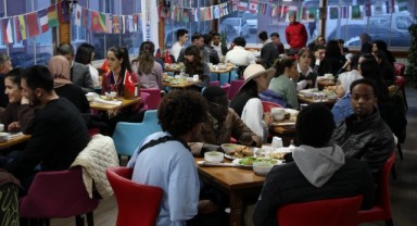 Uluslararası öğrenciler iftarda buluştu