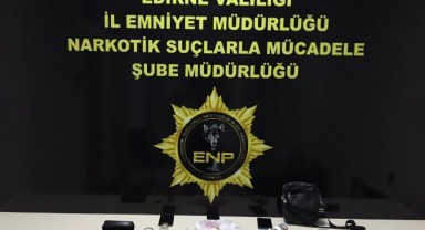Uyuşturucu operasyonunda 2 zanlıya gözaltı