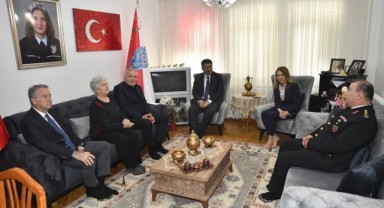 Vali Kırbıyık’tan şehit ailesine ziyaret