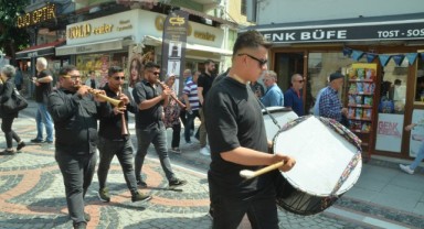CHP’den sandığa kırmızı dipli mumla davet