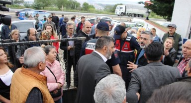 Evlerine giremeyen kooperatif üyelerinden tepki