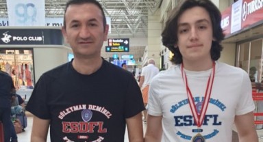 Matematik dehasından altın madalya