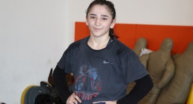 Milli güreşçi Kaya'nın hedefi dünya şampiyonluğu