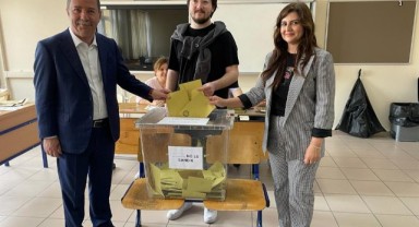 Protokol üyeleri oylarını kullandı