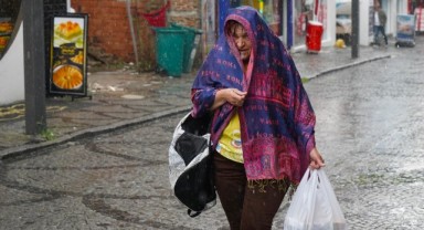 Sağanak yağış etkili oldu