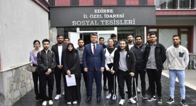 Vali Kırbıyık, roman gençlerle buluştu