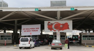 Yurt dışı seçmenlerin oy işlemleri sürüyor