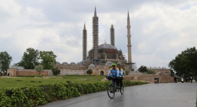 Çocukluk hayalini eşiyle kullandığı