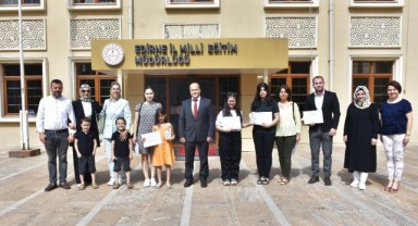 Dereceye girenler ödüllerini aldı