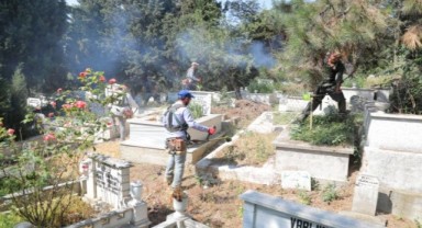 Mezarlıklar bayram ziyaretlerine hazır