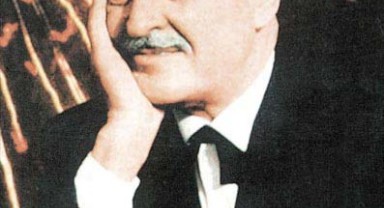 ‘Nazım Hikmet’i saygıyla anıyoruz’