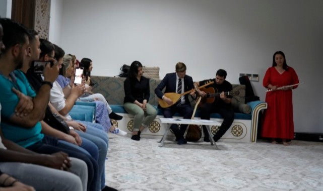 Uluslararası öğrencilerden Rumeli türküleri
