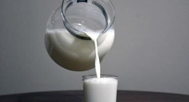 ''Çiğ süte % 35 değil % 15 zam'