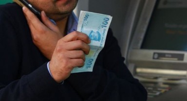 Kendisini polis olarak tanıtan şüpheli tarafından dolandırıldı