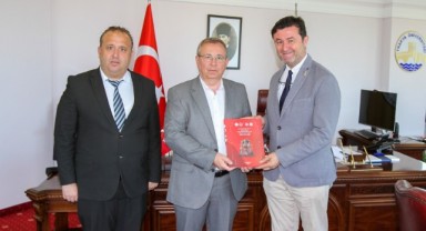 Ünlü Müzikologdan TÜ ziyareti