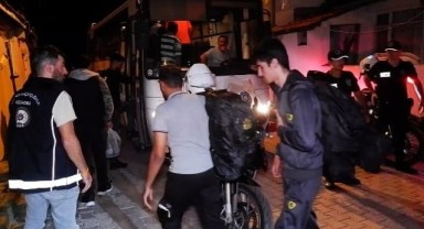 111 düzensiz göçmen yakalandı