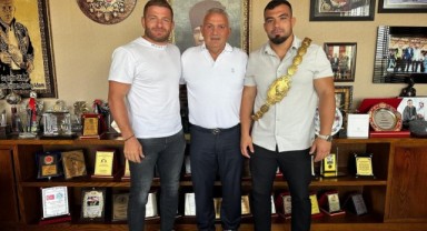 Başpehlivan Zeybek’ten Ağa Selim’e ziyaret