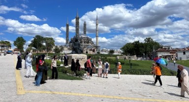 Gurbetçiler turizm hareketliliği oluşturdu