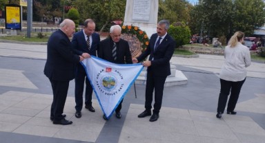 Ahi Bulut şed kuşandı