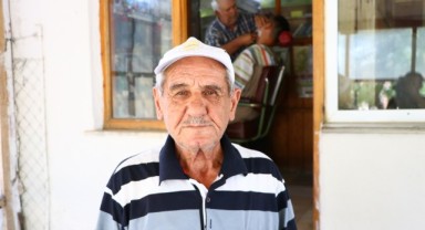 ‘Dilsiz berber’inde yarım asırlık fotoğraflar