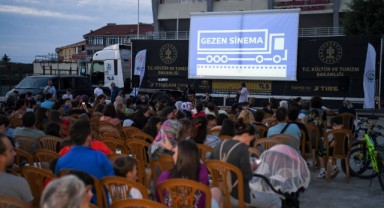 “Gezen Sinema” perdelerini açtı