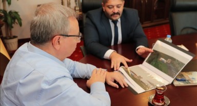 Güreş federasyonundan TÜ’ye ziyaret