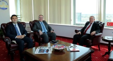 Rektör Tabakoğlu’na başkonsolos ziyareti