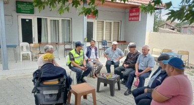 Trafik kazalarının önlenmesi için vatandaşlar bilgilendirildi