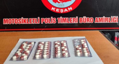 Uyuşturucuyla yakalanan 2 şüpheli gözaltında