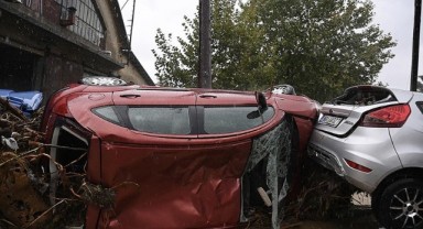 Yunanistan'da sel: Can kaybı 10’ yükselirken 4 kişi kayıp