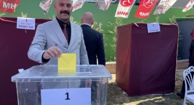 MHP yeni başkanını seçti