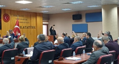Bütçe 1 milyar 22 milyon lira