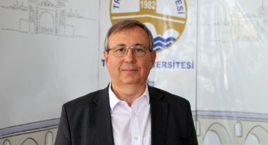 Edirne kırmızısı ekolojik kıyafetlerde