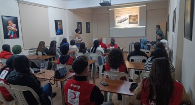 EFOD'TAN Genç Kızılay’a Mobil fotoğrafçılık’