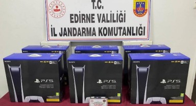 Kaçak oyun konsolu jandarmaya takıldı