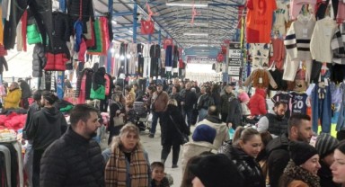 Komşu Noel’de Edirneliler pazarda