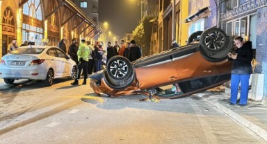 Otomobilin devrilmesi güvenlik kamerasında
