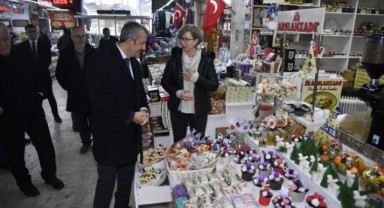 Vali Sezer Arasta Çarşısı'nda