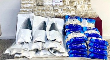 2 bin 730 adet kaçak süs eşyası yakalandı