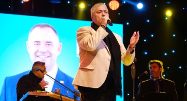 Cengiz Kurtoğlu, Kırklareli'nde konser verdi