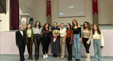 'Cumhuriyetin 100. Yılında Türkiye'de Kadın' söyleşileri’