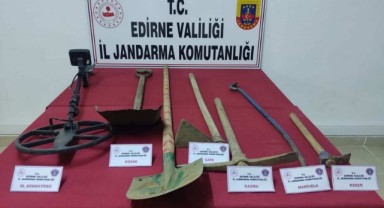 Define avcıları jandarmaya yakalandı