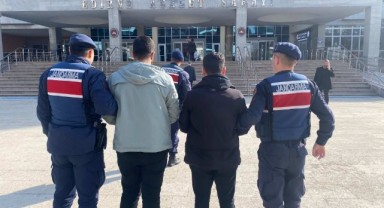 Yabancı uyruklu hırsızlar jandarmaya yakalandı